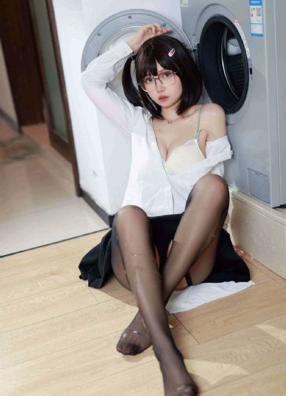 宝贝打开腿让我尿在里面视频_BD韩语高清视频播放